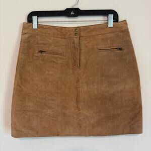 Wilson leather maxima skirt woman’s size 8 tan mini skirt (damaged) see photos
